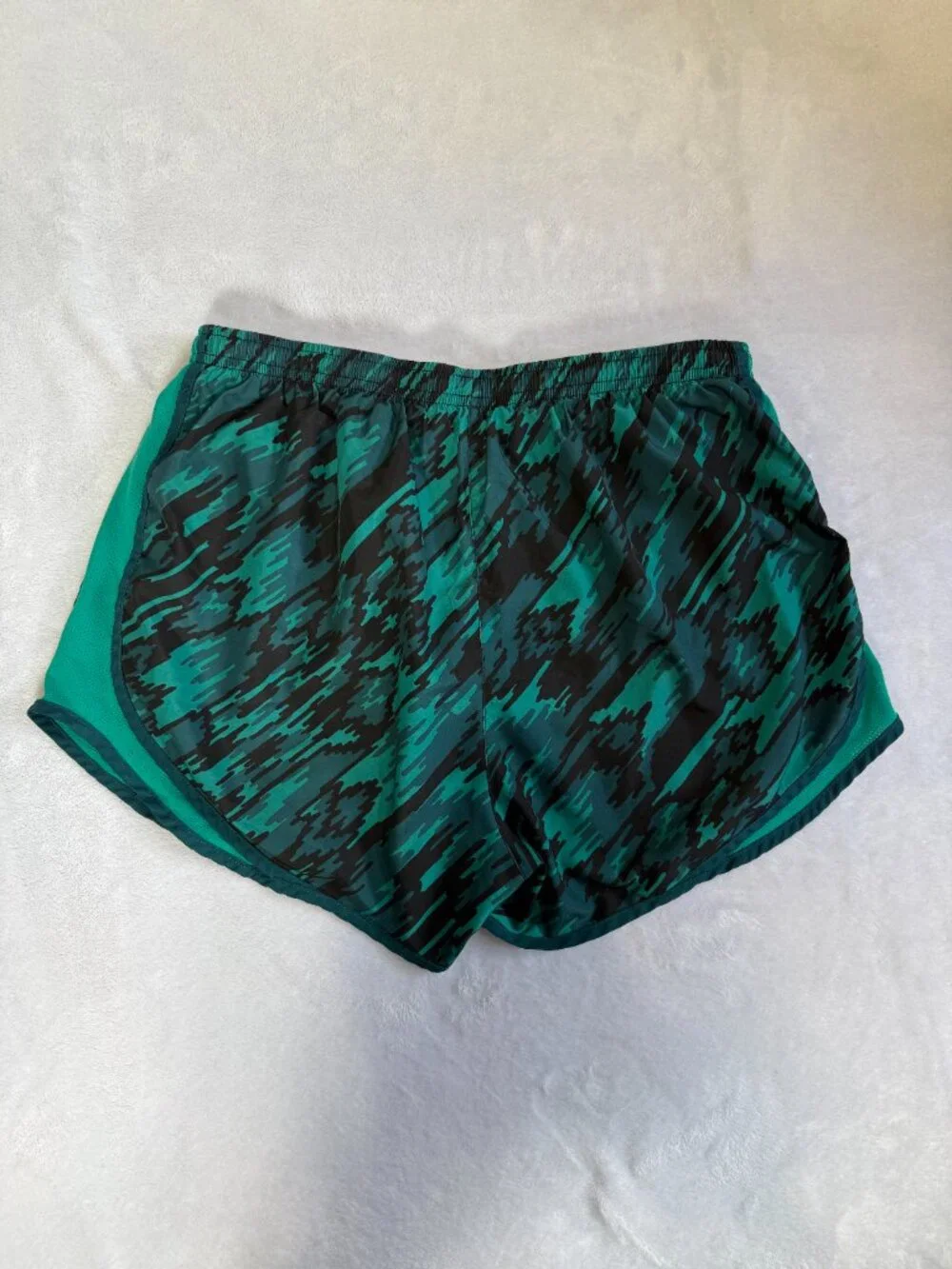 Nike Dri-FIT Tempo Womens Running Shorts Green Black Sz L Lightweight Mesh